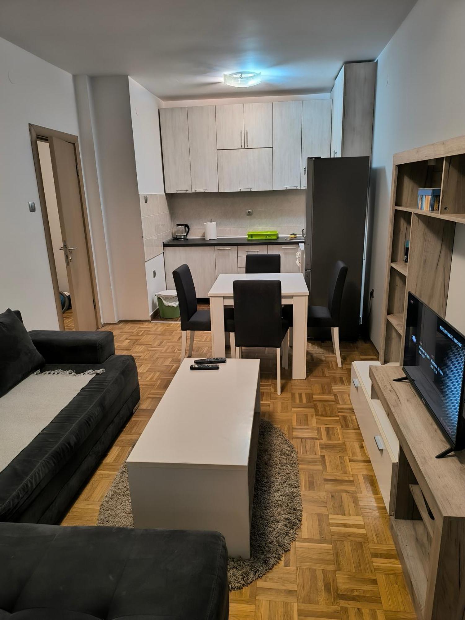 Oaza Mira + Free Parking Lägenhet Novi Sad Exteriör bild